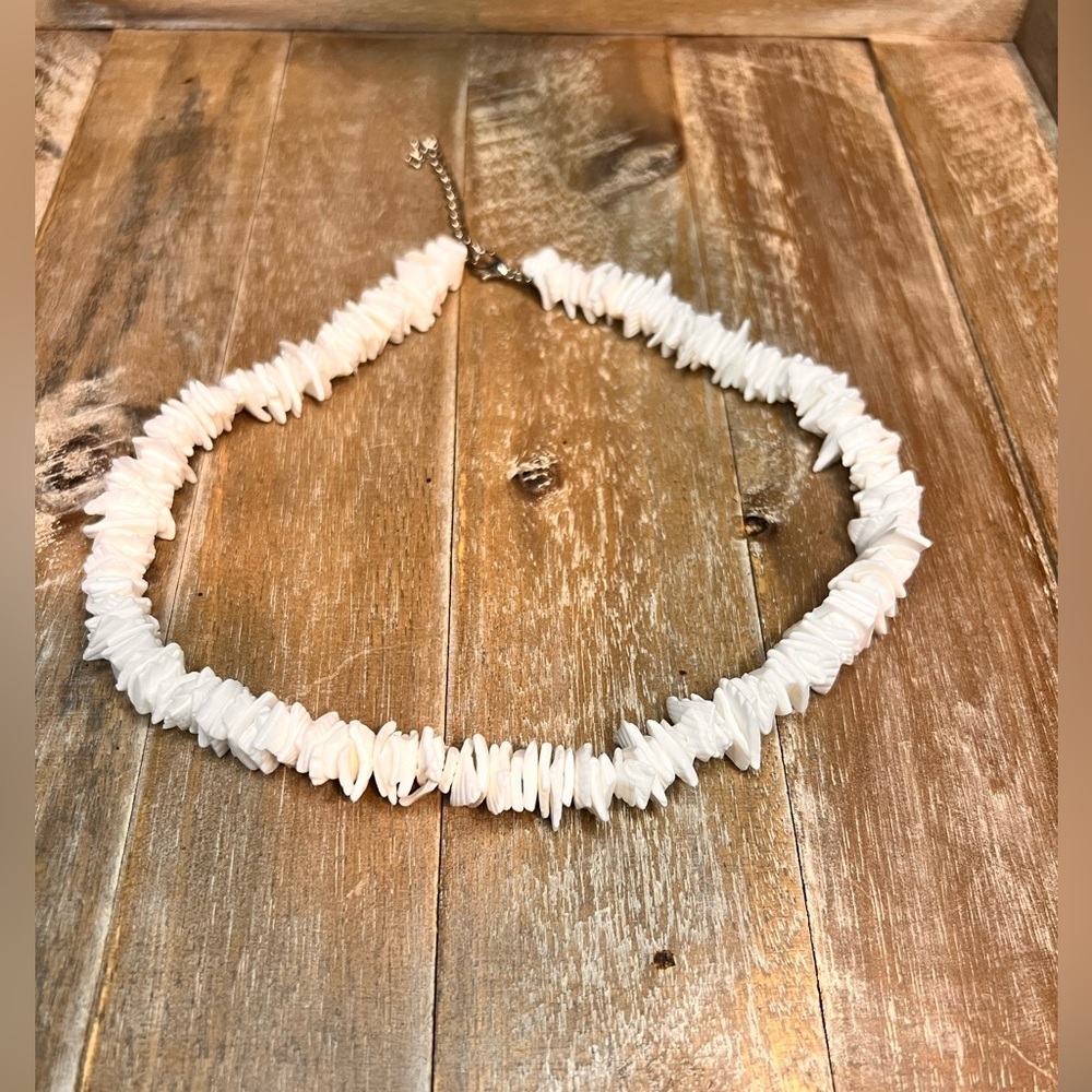 Chunky Puka Shell Necklace​